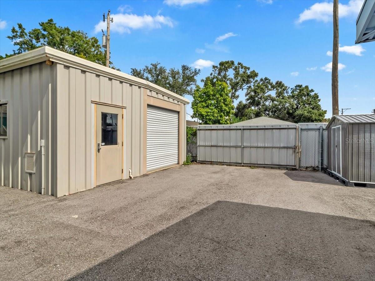 Image 23 of 46 For 3811 Sligh Avenue