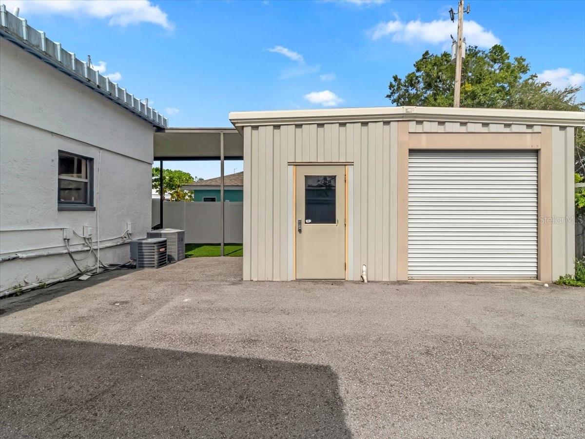 Image 36 of 46 For 3811 Sligh Avenue