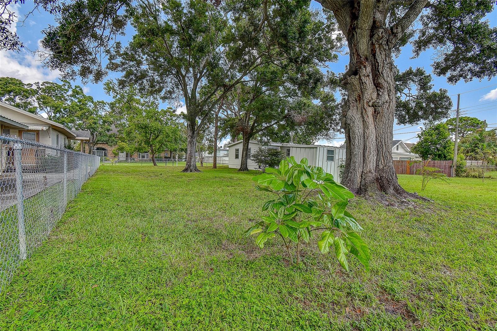 Image 8 of 14 For 40th Avenue N