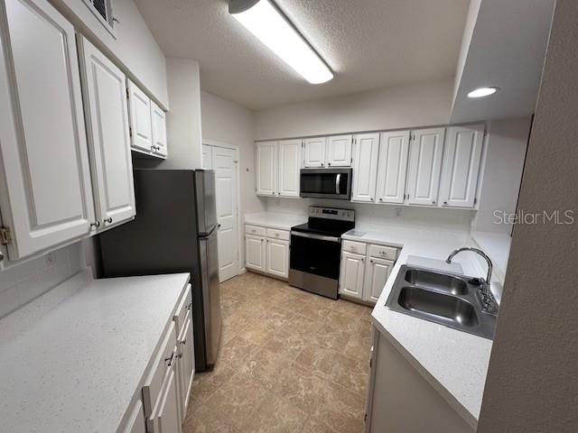 Image 2 of 27 For 5111 Bay Club Circle 5111