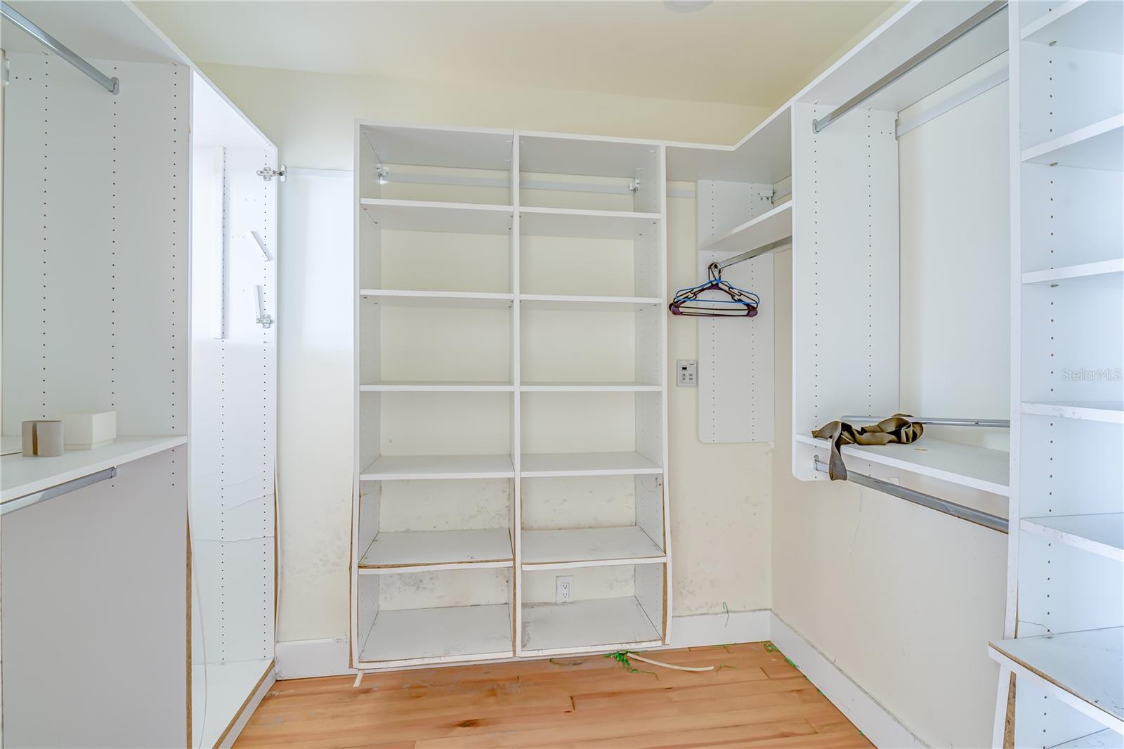 Image 27 of 64 For 16029 Redington Drive