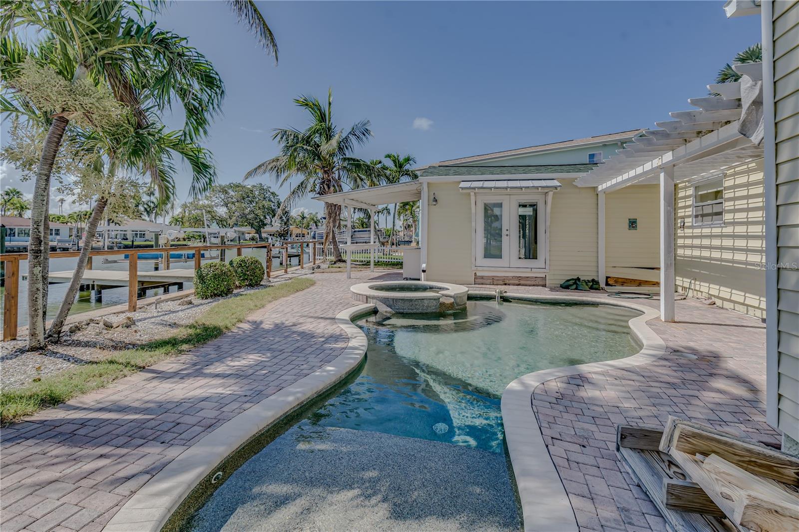 Image 43 of 64 For 16029 Redington Drive