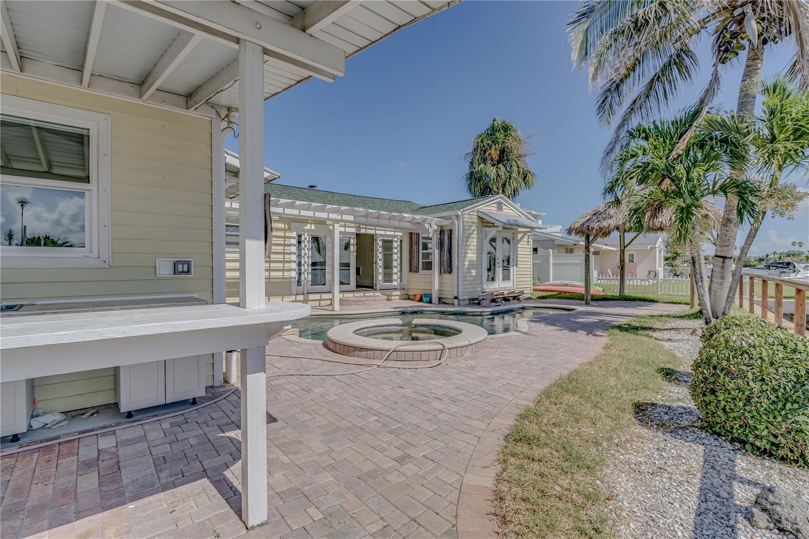 Image 51 of 64 For 16029 Redington Drive