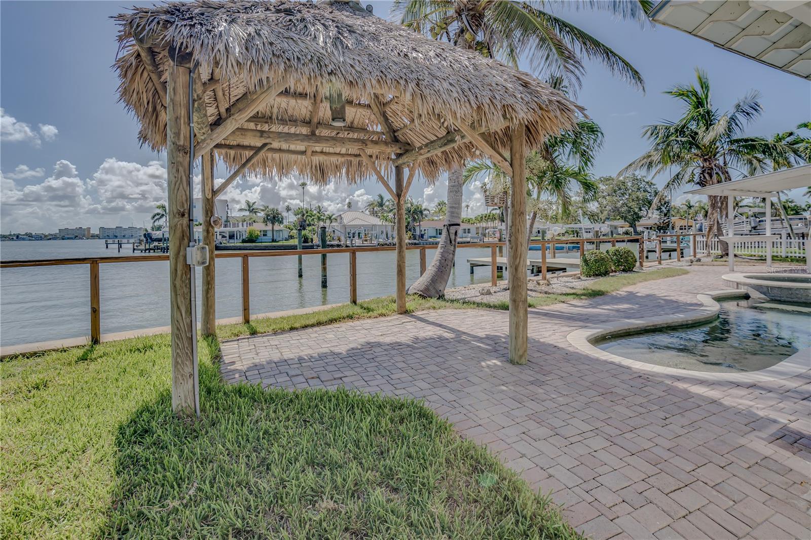 Image 8 of 64 For 16029 Redington Drive