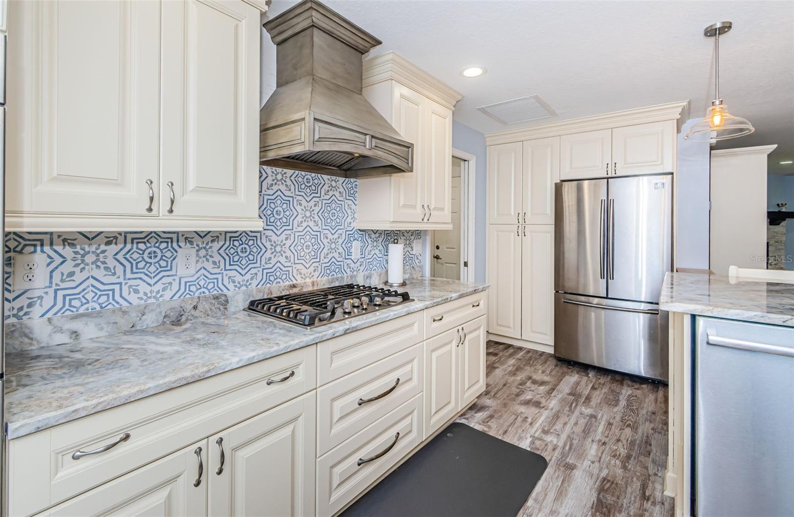 Image 10 of 33 For 31090 Inwood Circle