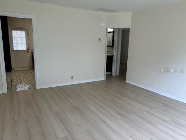 Image 21 of 48 For 2534 40th Avenue N