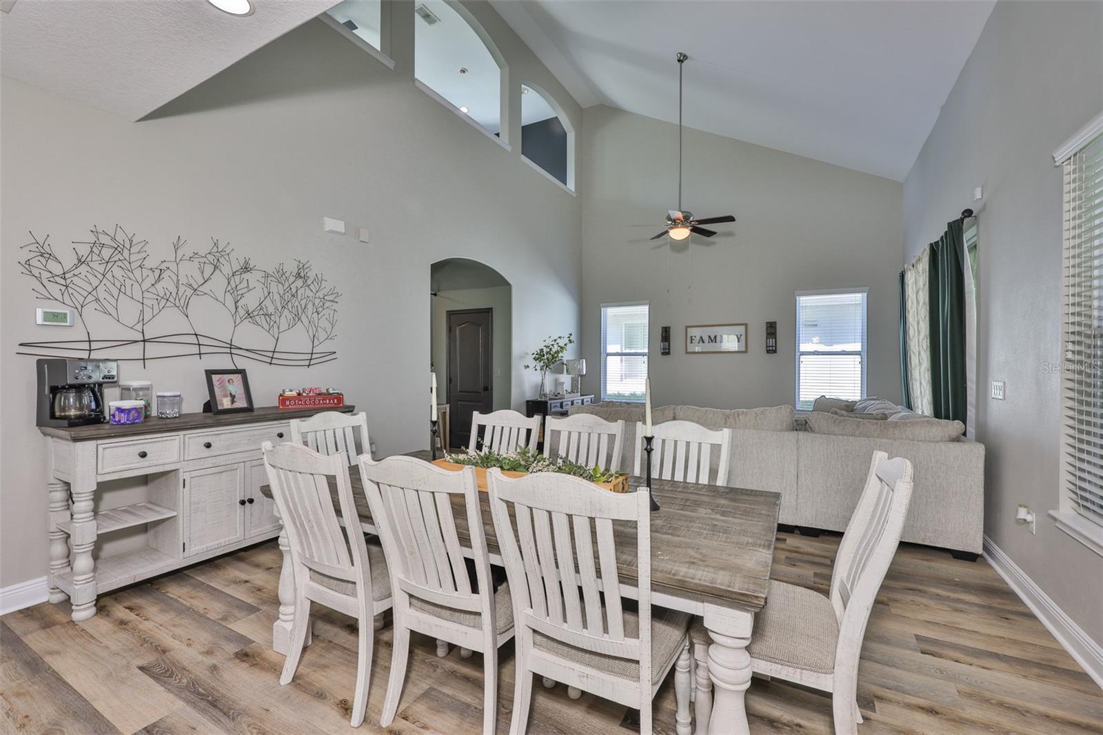 Image 12 of 53 For 7912 Hampton Lake Drive