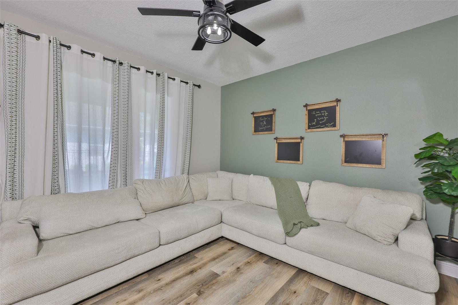 Image 21 of 53 For 7912 Hampton Lake Drive