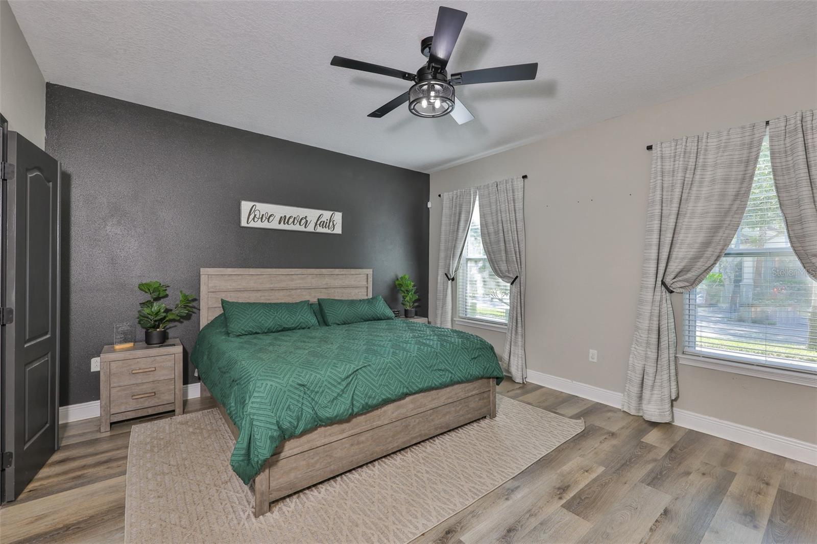 Image 22 of 53 For 7912 Hampton Lake Drive