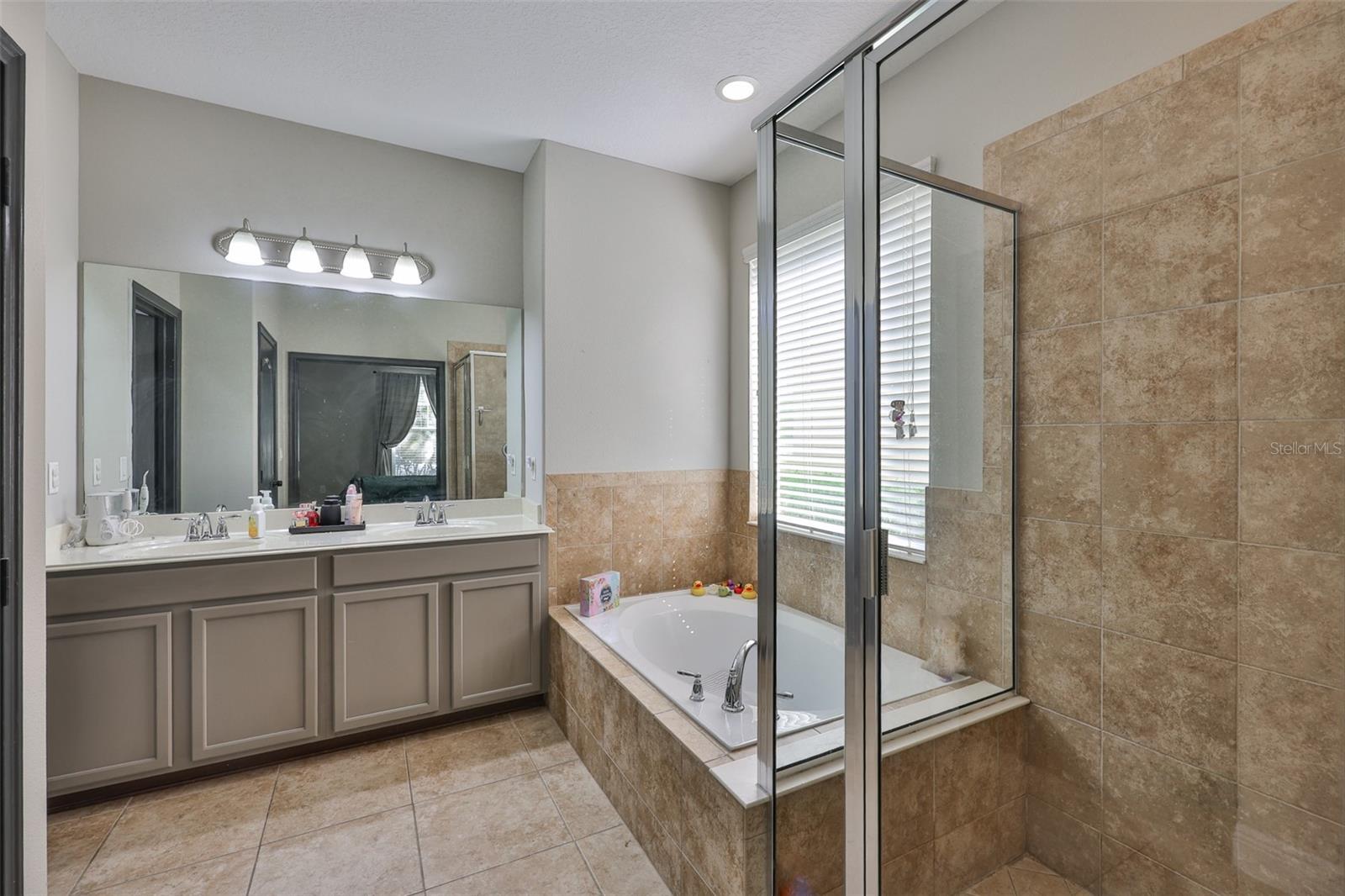 Image 25 of 53 For 7912 Hampton Lake Drive