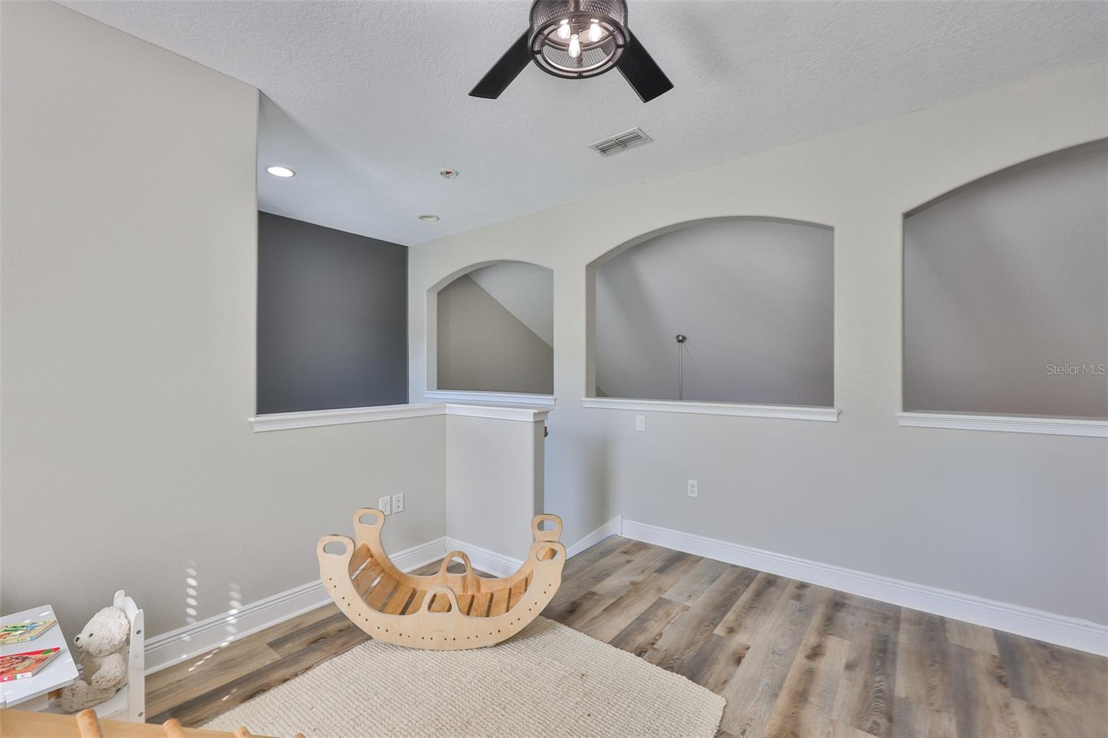 Image 27 of 53 For 7912 Hampton Lake Drive