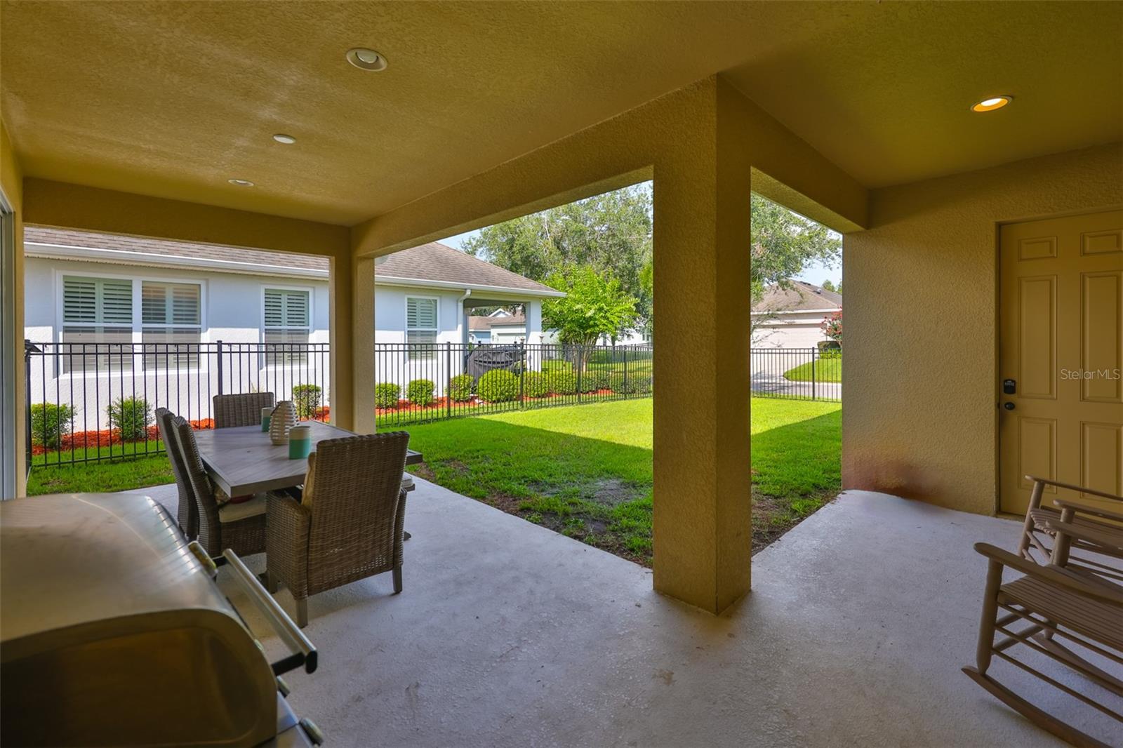 Image 36 of 53 For 7912 Hampton Lake Drive