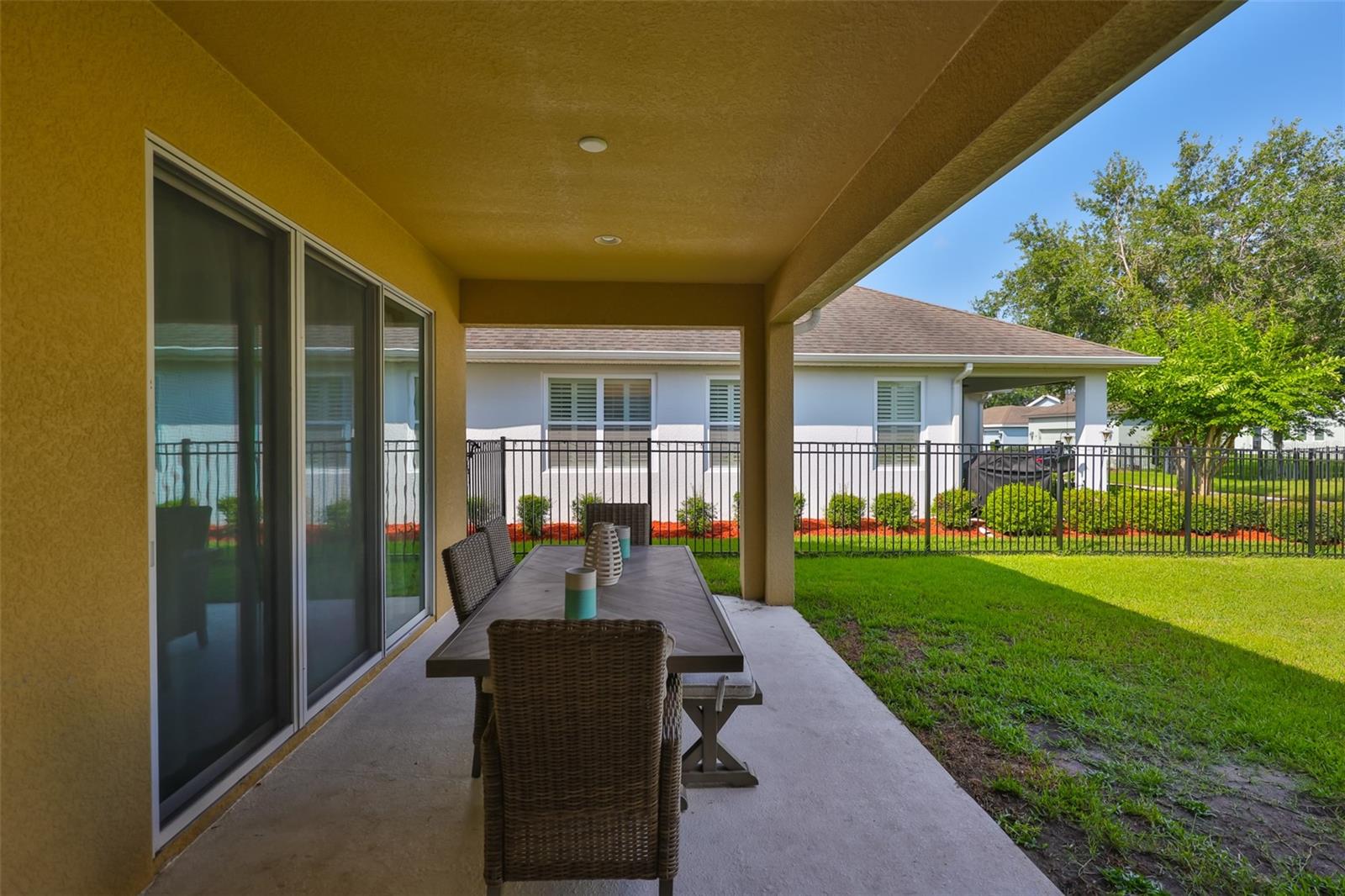 Image 37 of 53 For 7912 Hampton Lake Drive