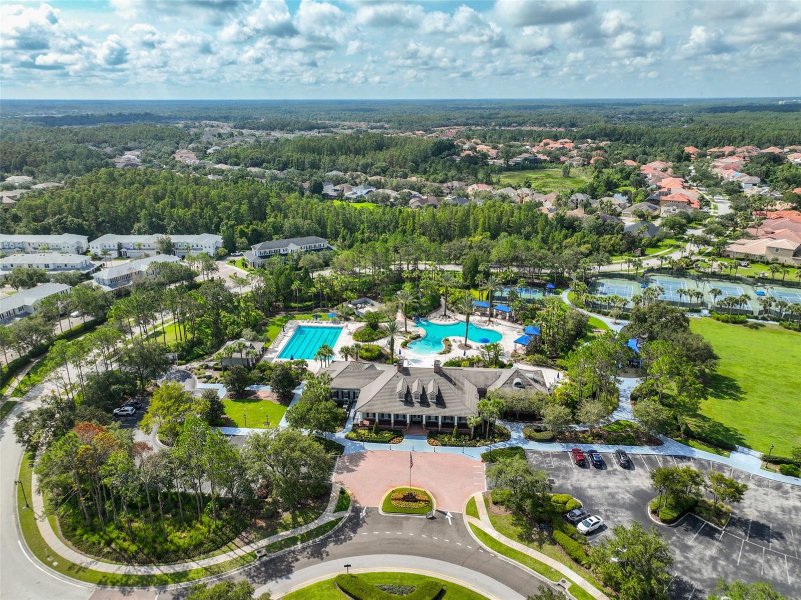 Image 41 of 53 For 7912 Hampton Lake Drive