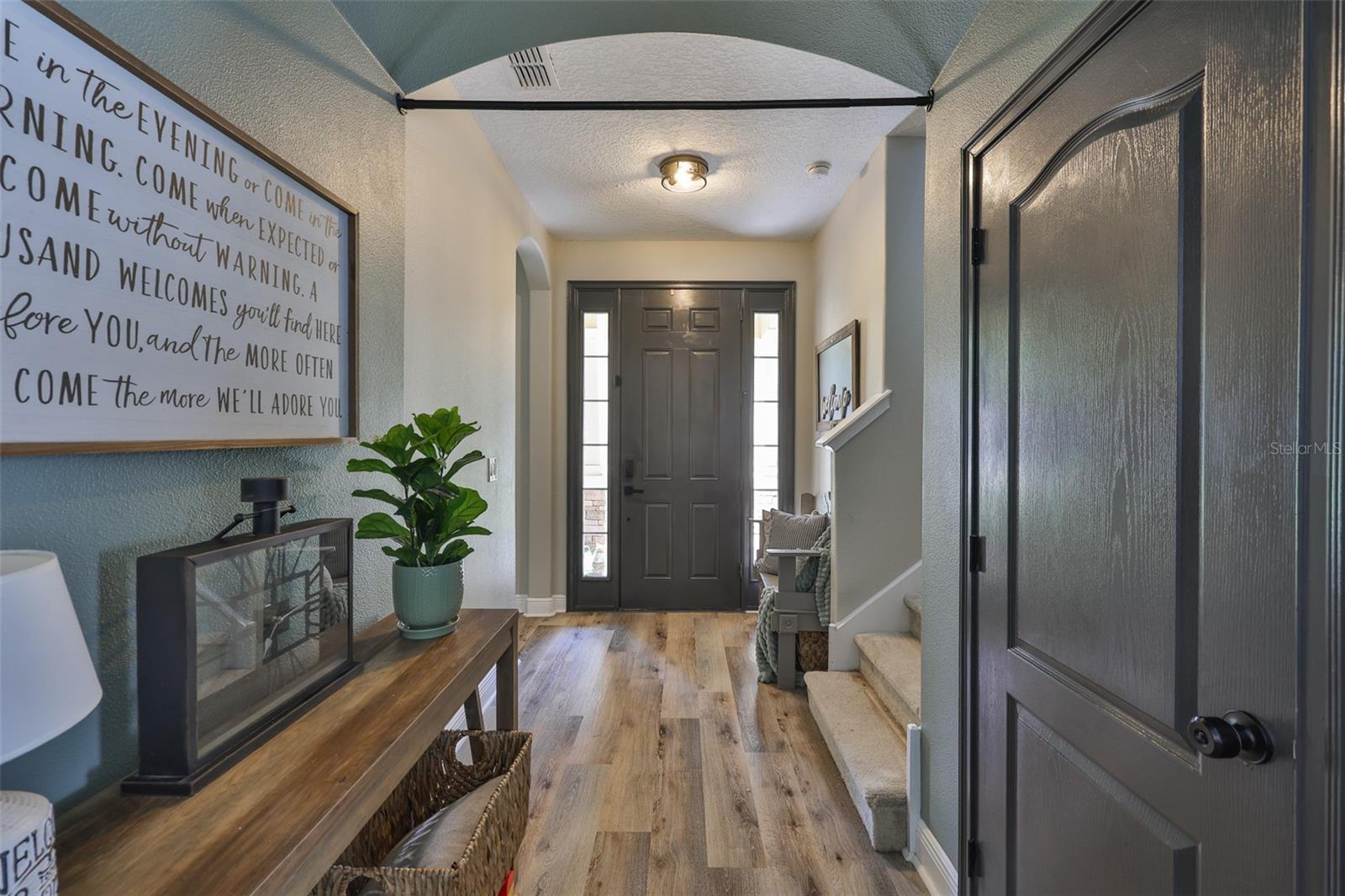 Image 9 of 53 For 7912 Hampton Lake Drive