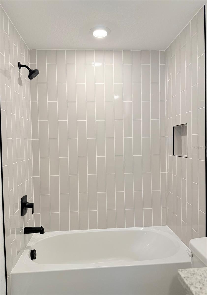 Image 19 of 20 For 5745 Helmsman Court