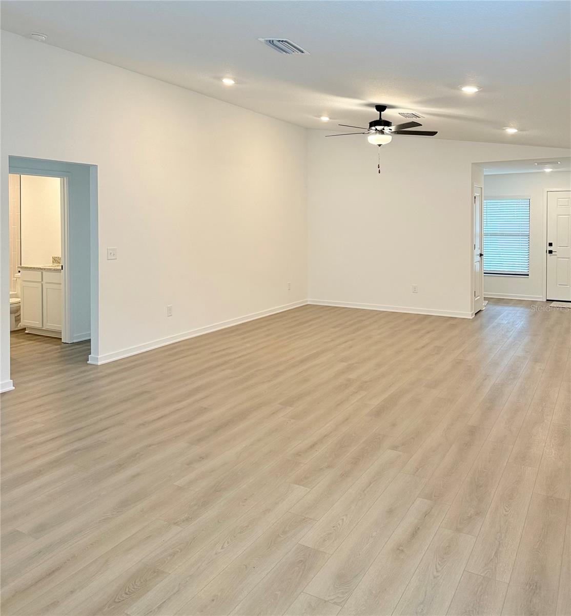 Image 5 of 20 For 5745 Helmsman Court
