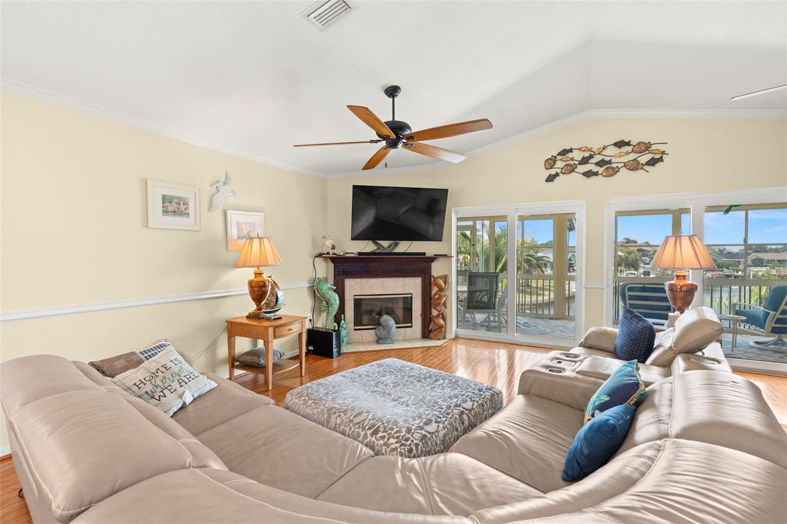Image 12 of 89 For 6170 Seaside Drive