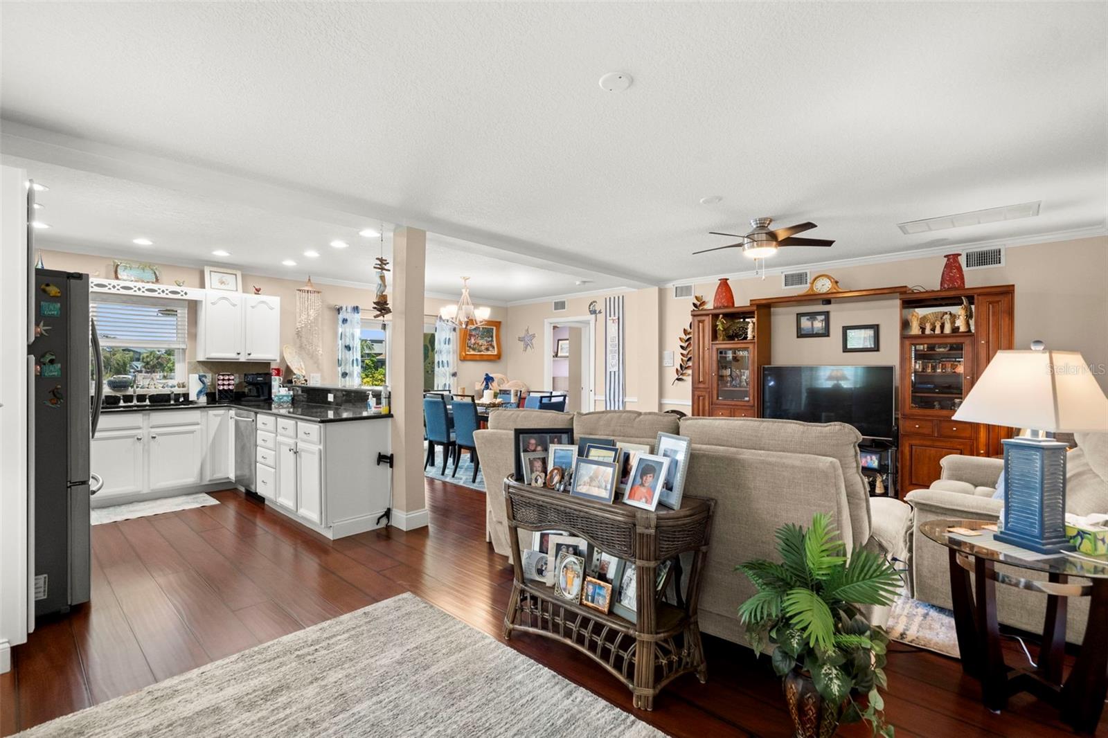 Image 37 of 89 For 6170 Seaside Drive