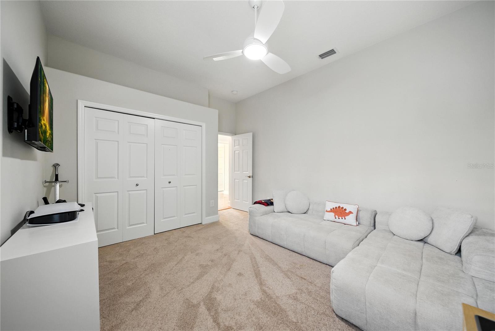 Image 26 of 48 For 17210 Broadoak Drive