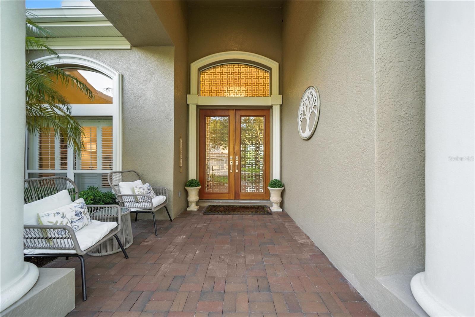 Image 4 of 48 For 17210 Broadoak Drive