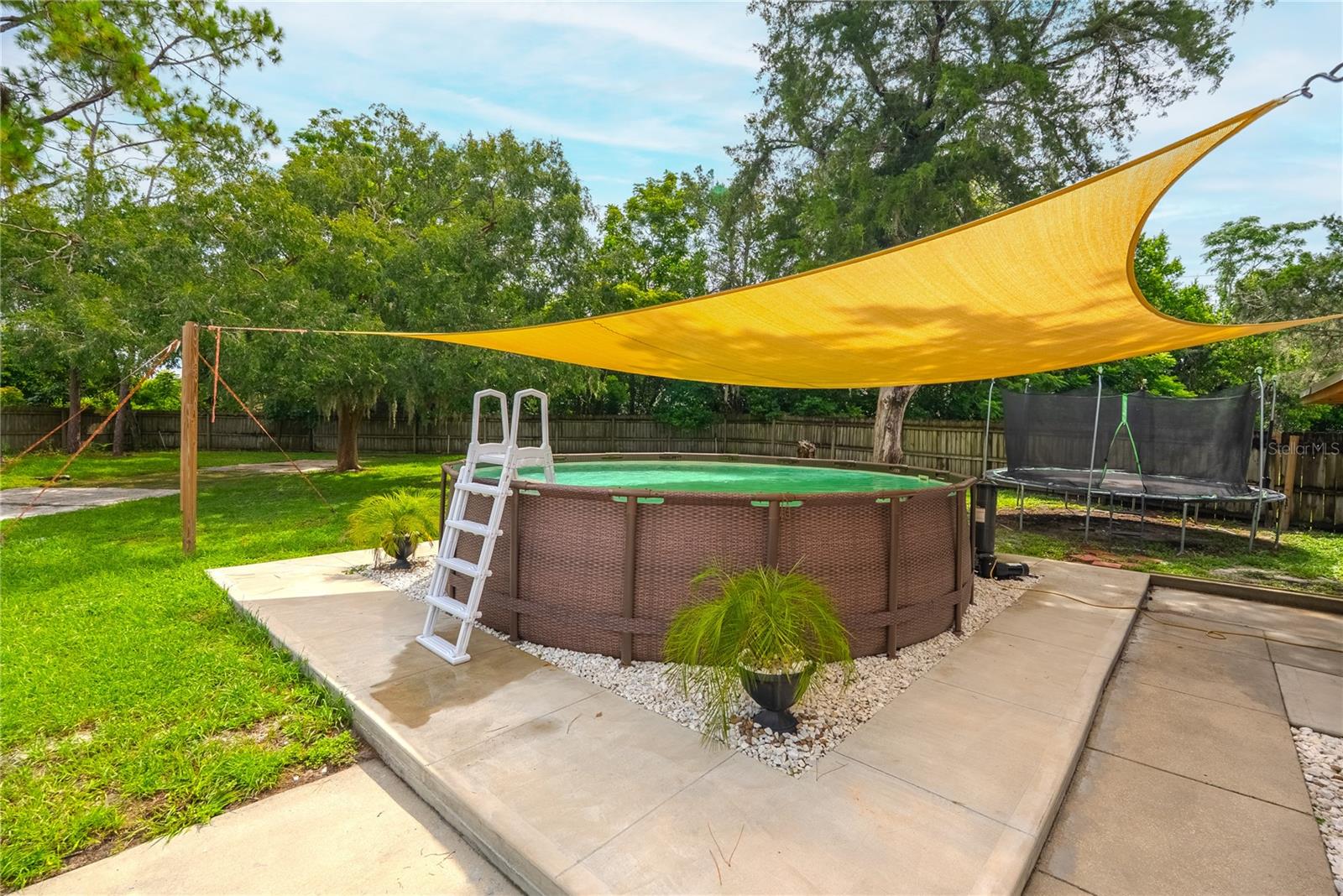 Image 25 of 36 For 7931 Bracken Drive