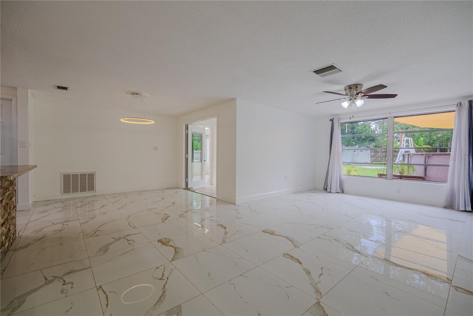 Image 5 of 36 For 7931 Bracken Drive