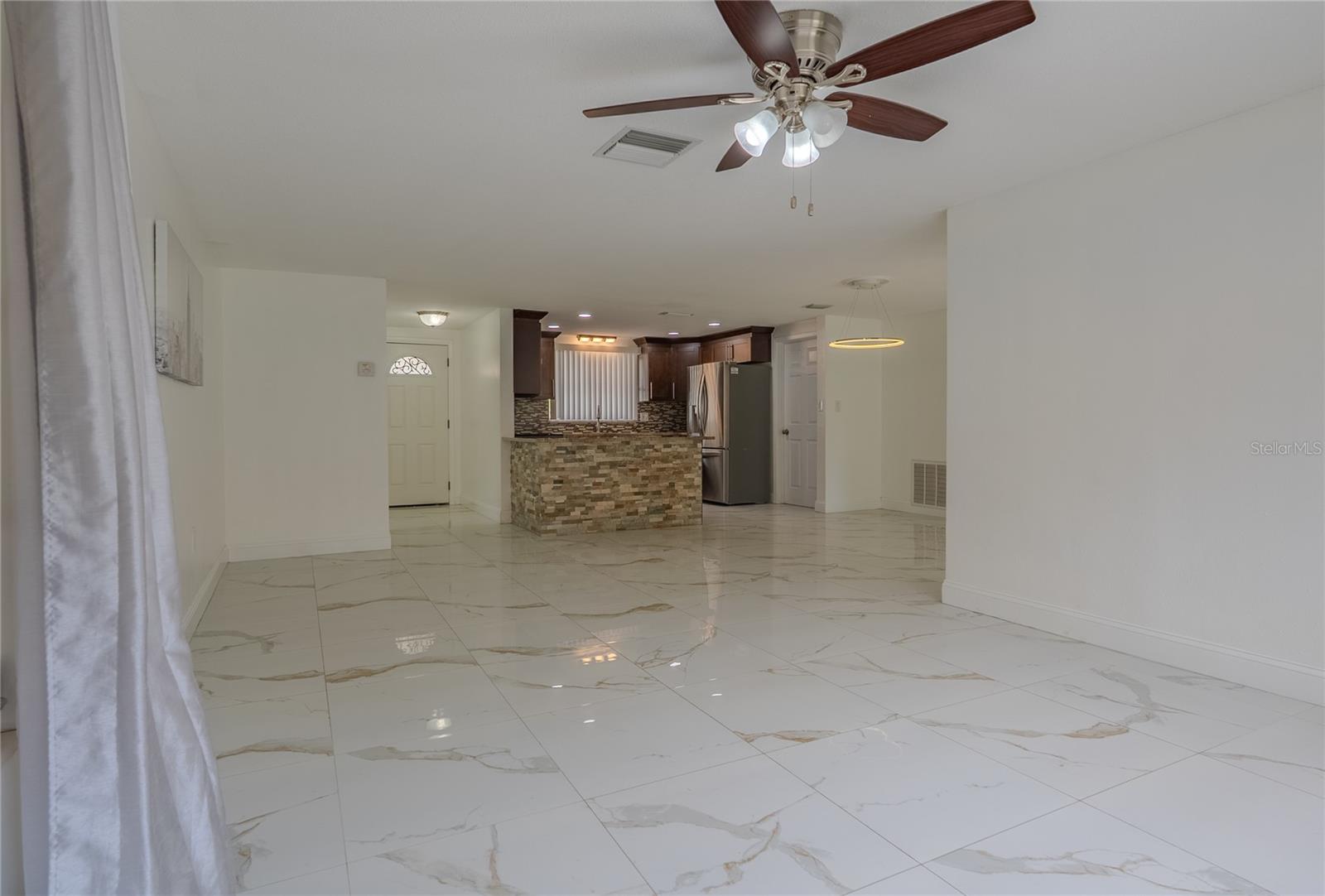 Image 6 of 36 For 7931 Bracken Drive