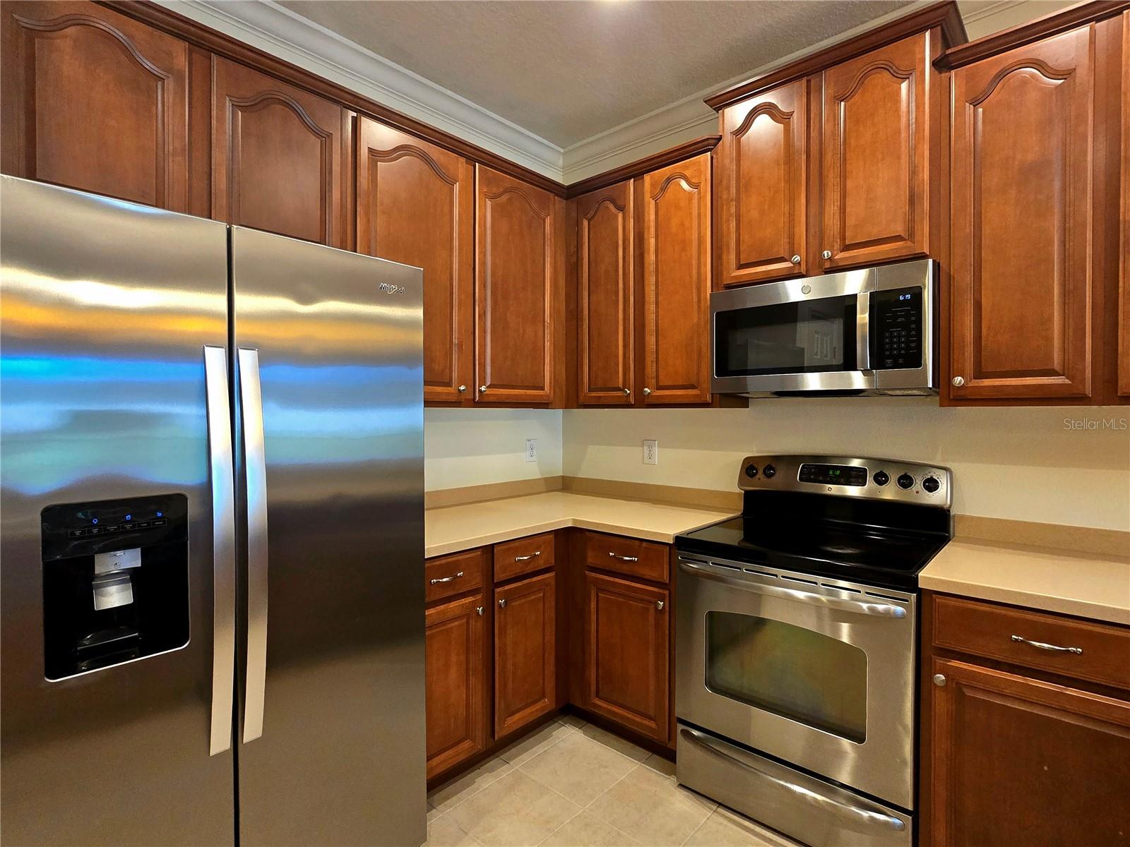 Listing photo id 12 for 2329 Barracuda Court