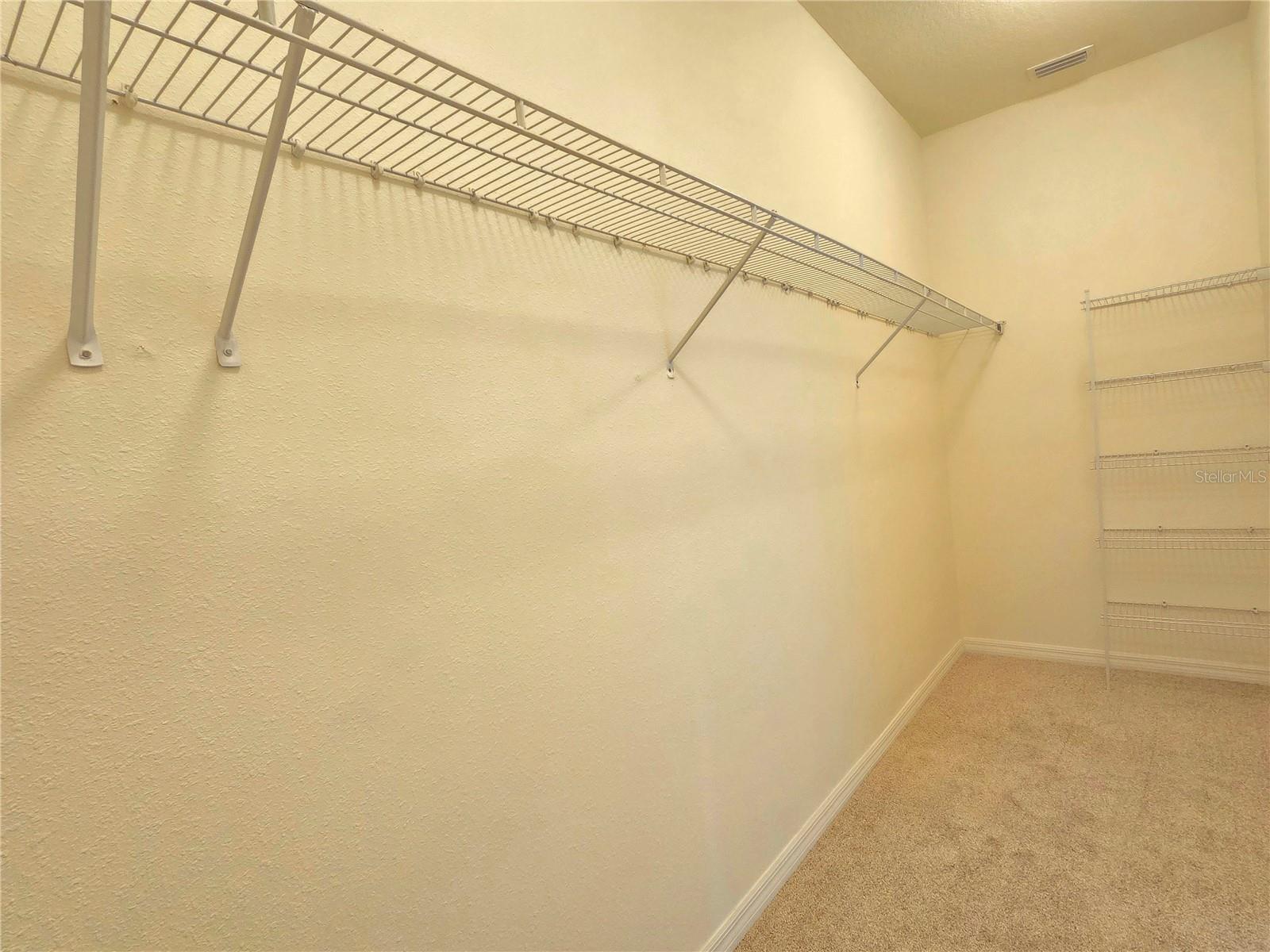 Listing photo id 21 for 2329 Barracuda Court