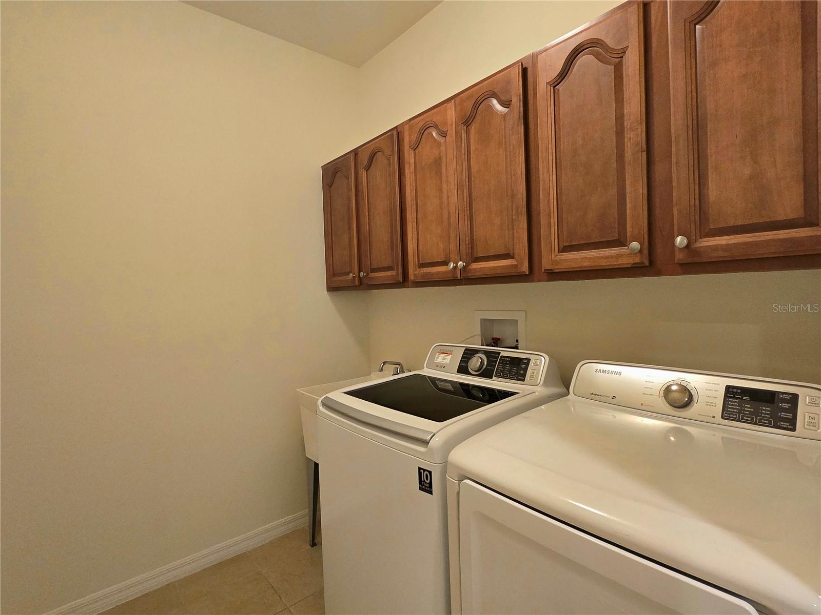 Listing photo id 26 for 2329 Barracuda Court