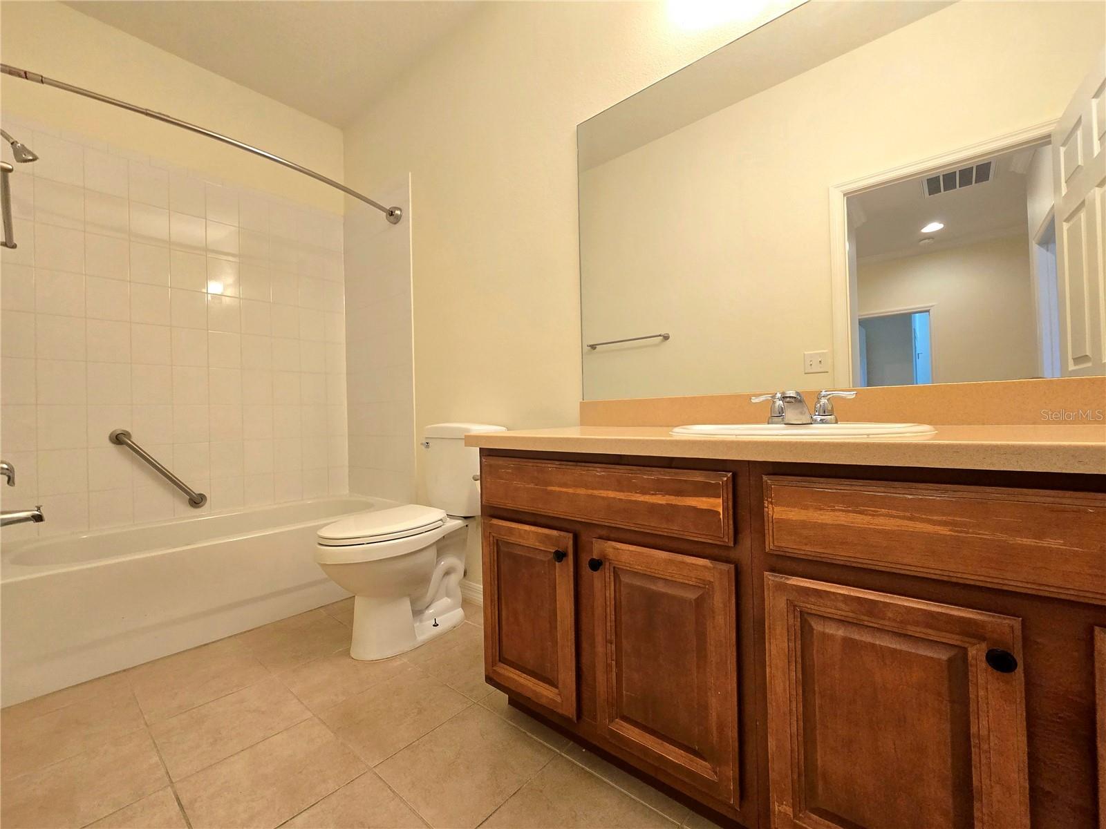 Listing photo id 29 for 2329 Barracuda Court