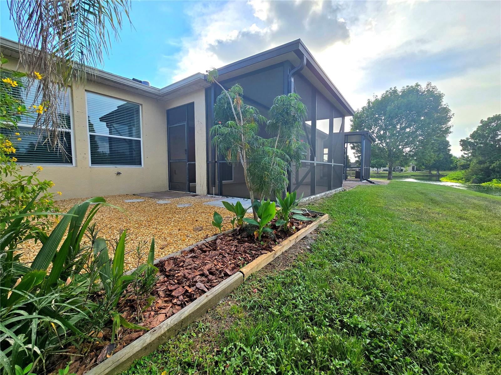 Listing photo id 36 for 2329 Barracuda Court