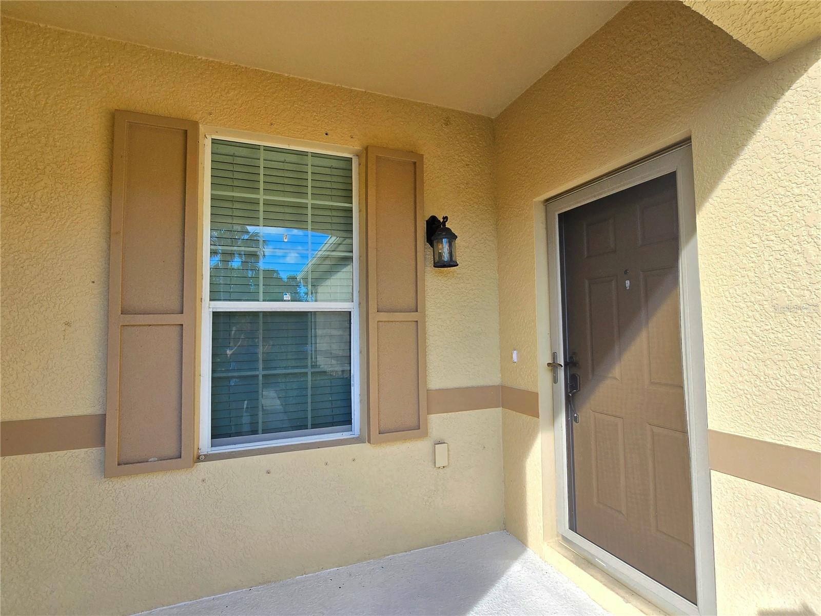 Listing photo id 3 for 2329 Barracuda Court