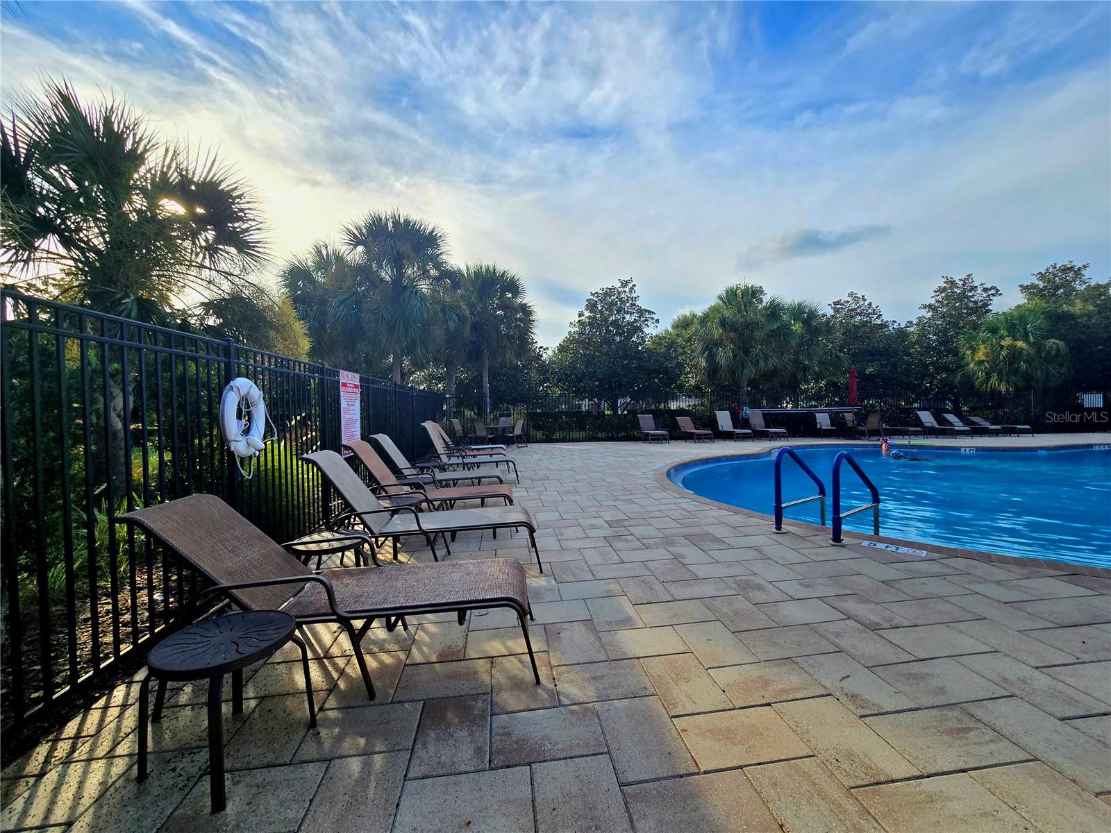 Listing photo id 49 for 2329 Barracuda Court