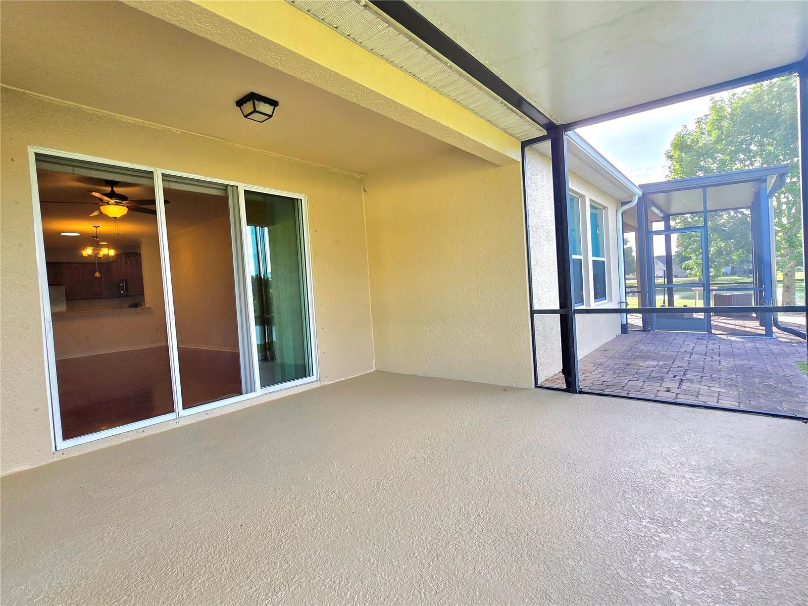 Listing photo id 7 for 2329 Barracuda Court
