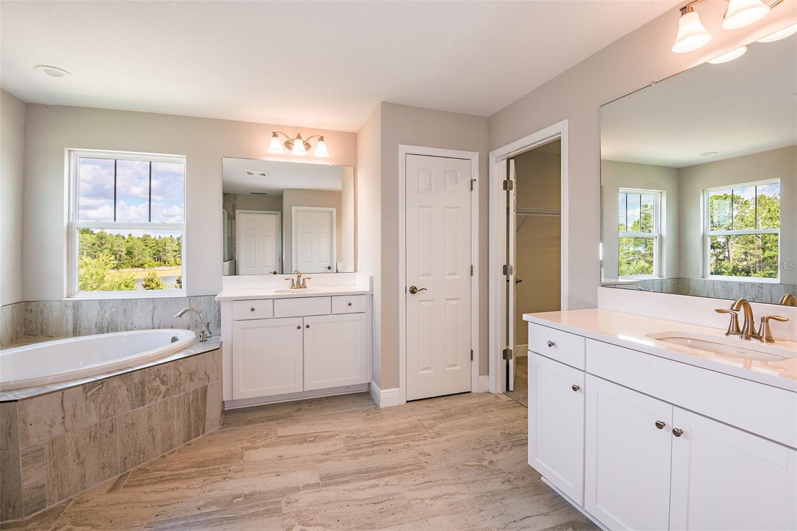 Image 8 of 17 For 4668 Ballantrae Boulevard