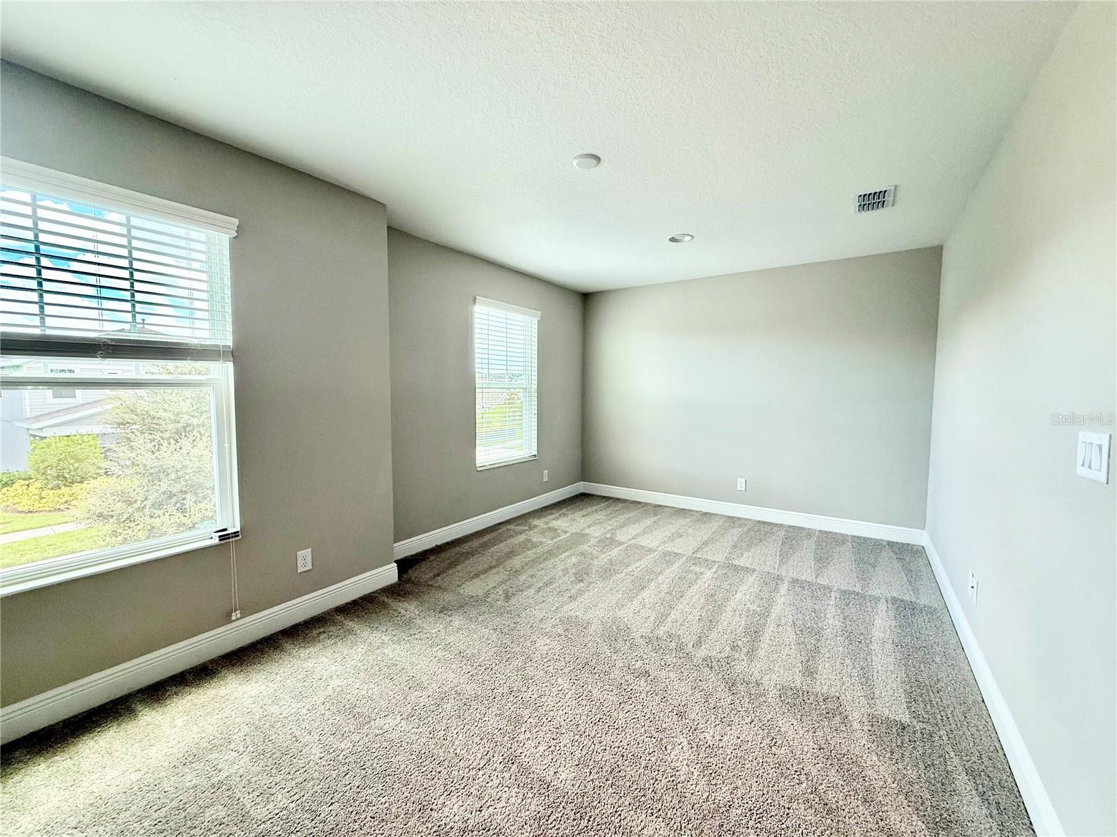 Image 9 of 17 For 4668 Ballantrae Boulevard