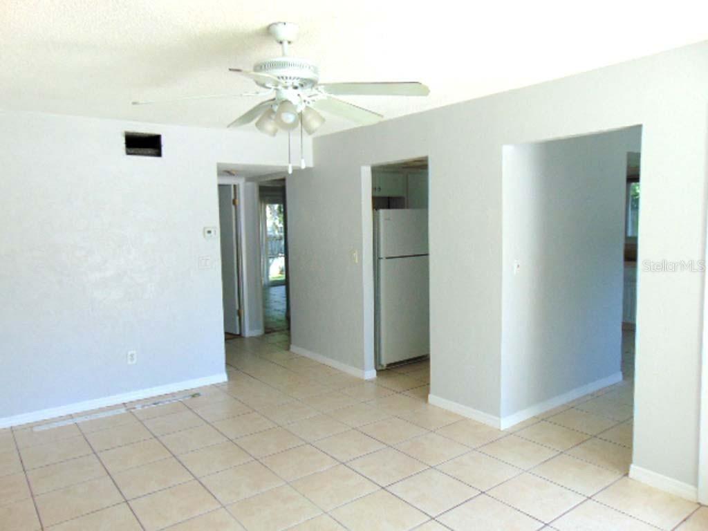 Image 3 of 12 For 217 Debby Court A