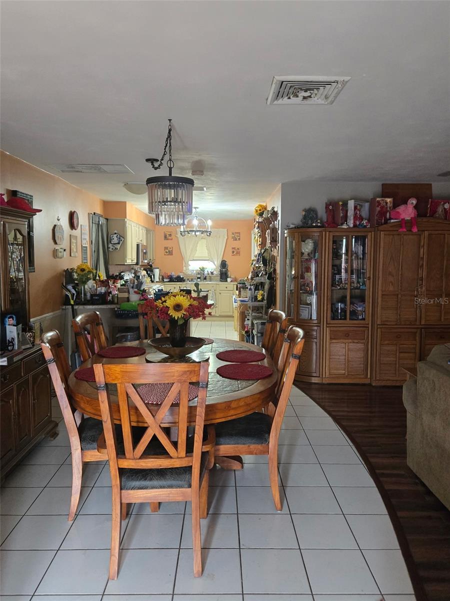 Image 20 of 33 For 172 Coral Vine Drive