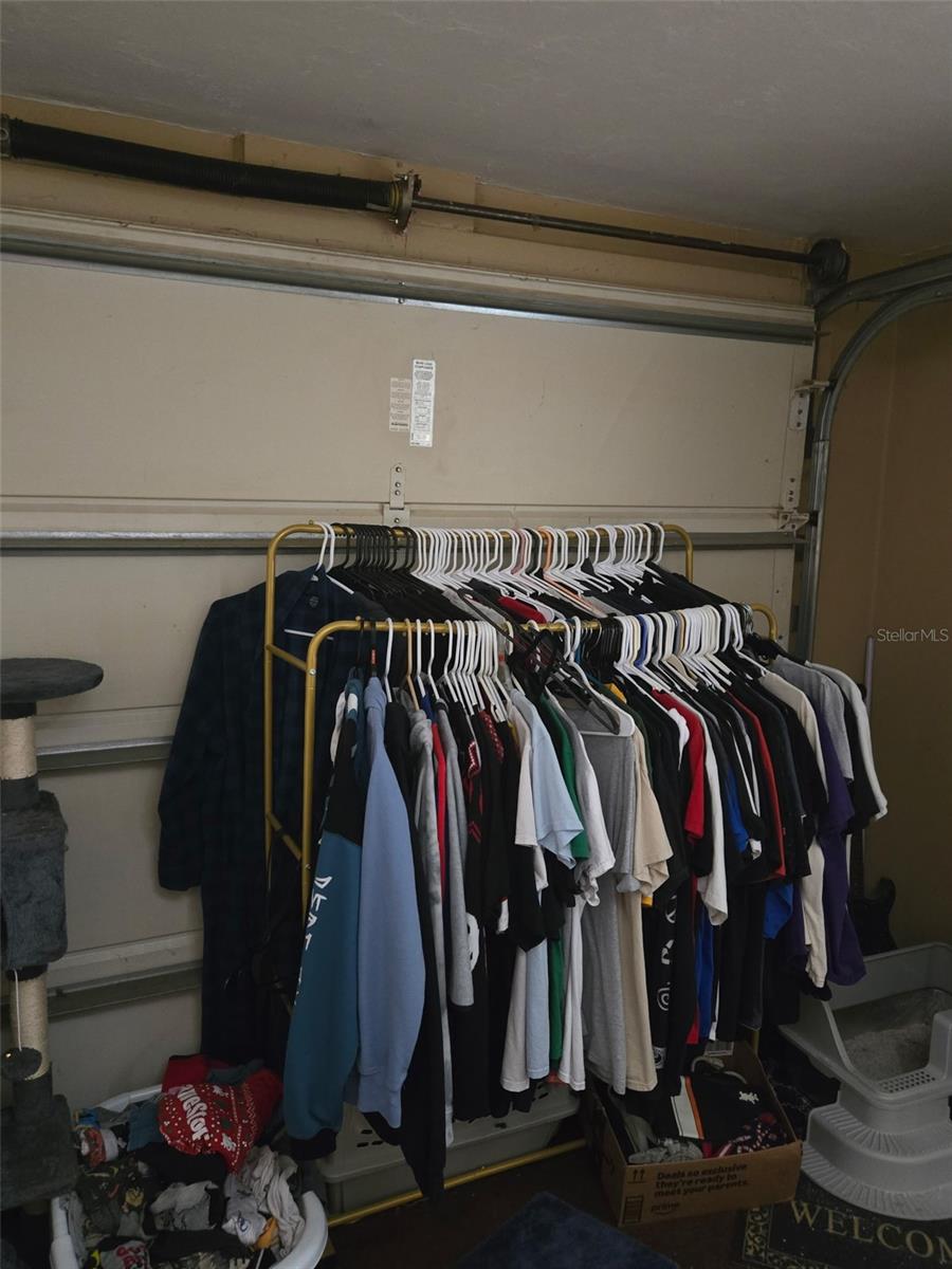 Image 21 of 33 For 172 Coral Vine Drive