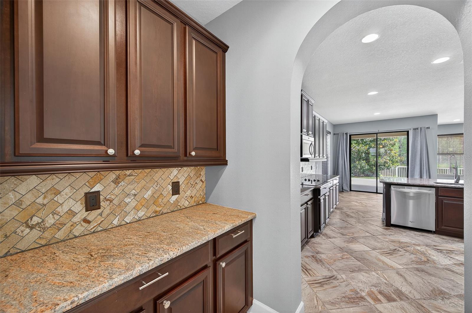 Image 11 of 35 For 1120 Maza Place