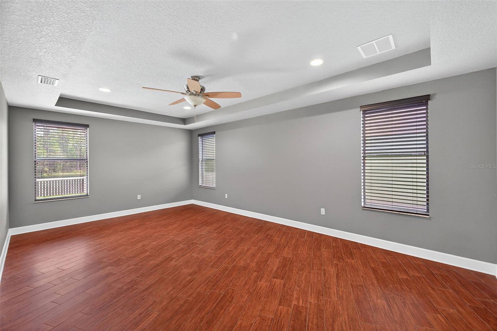 Image 18 of 35 For 1120 Maza Place