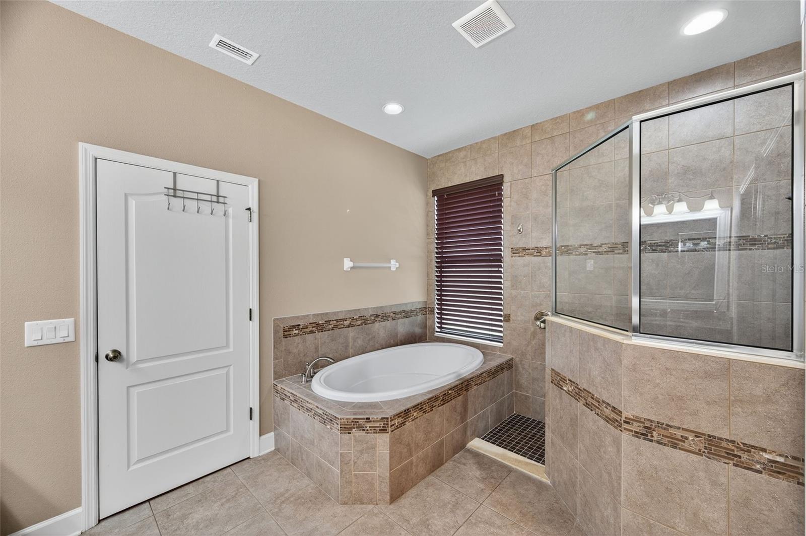 Image 20 of 35 For 1120 Maza Place