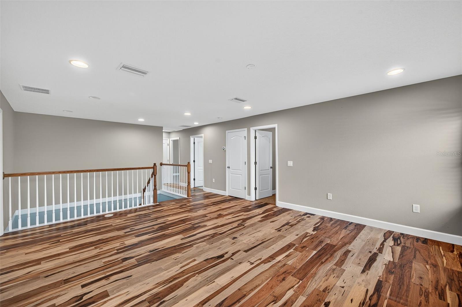 Image 22 of 35 For 1120 Maza Place