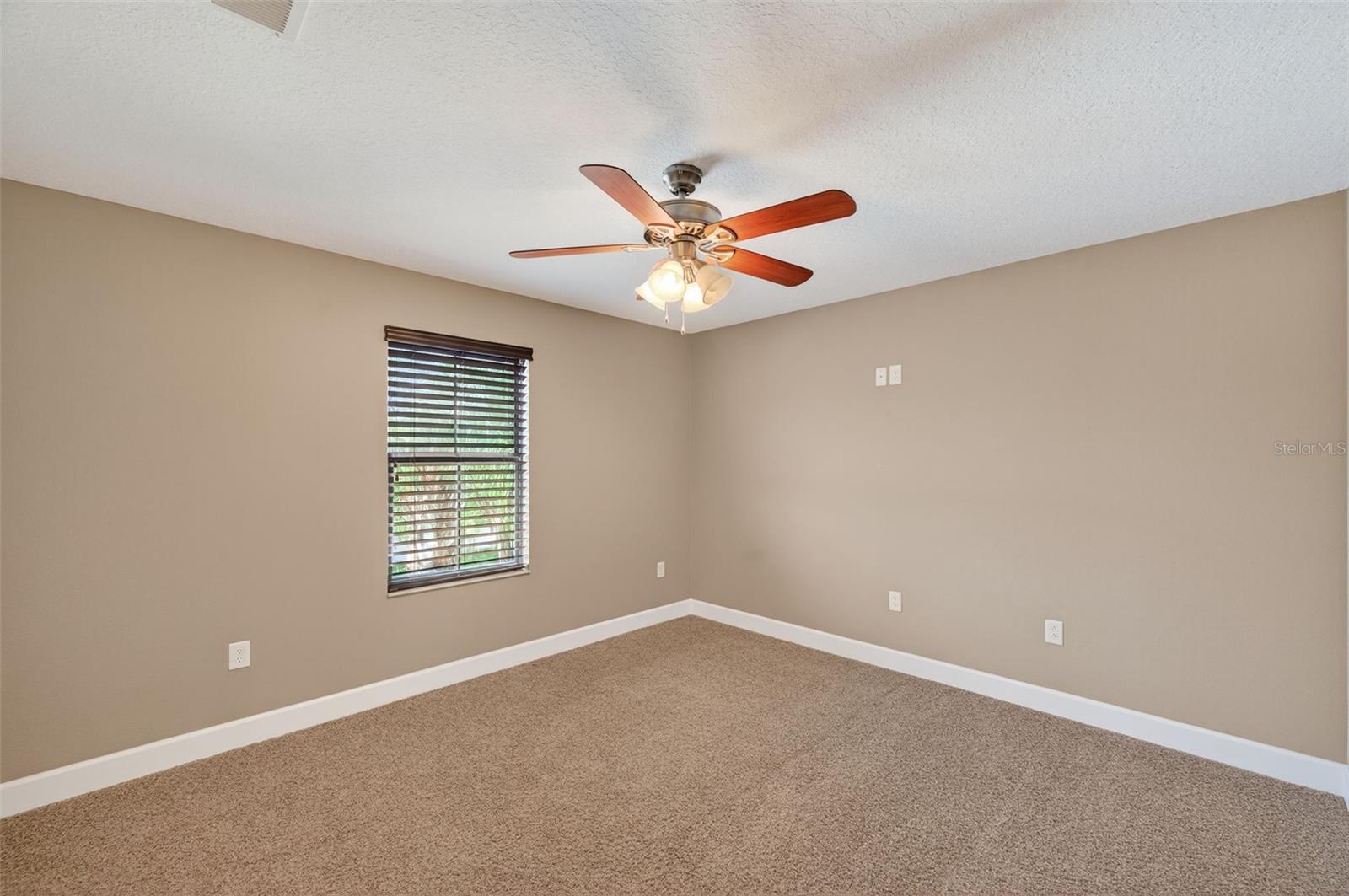 Image 26 of 35 For 1120 Maza Place