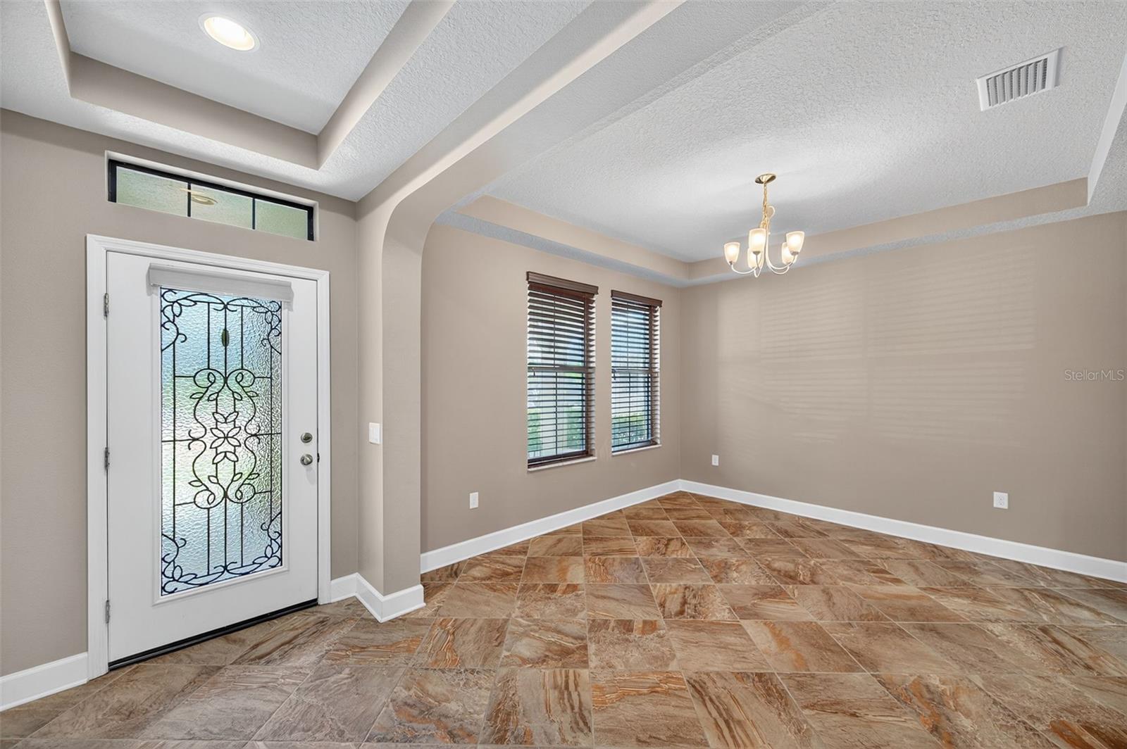 Image 4 of 35 For 1120 Maza Place