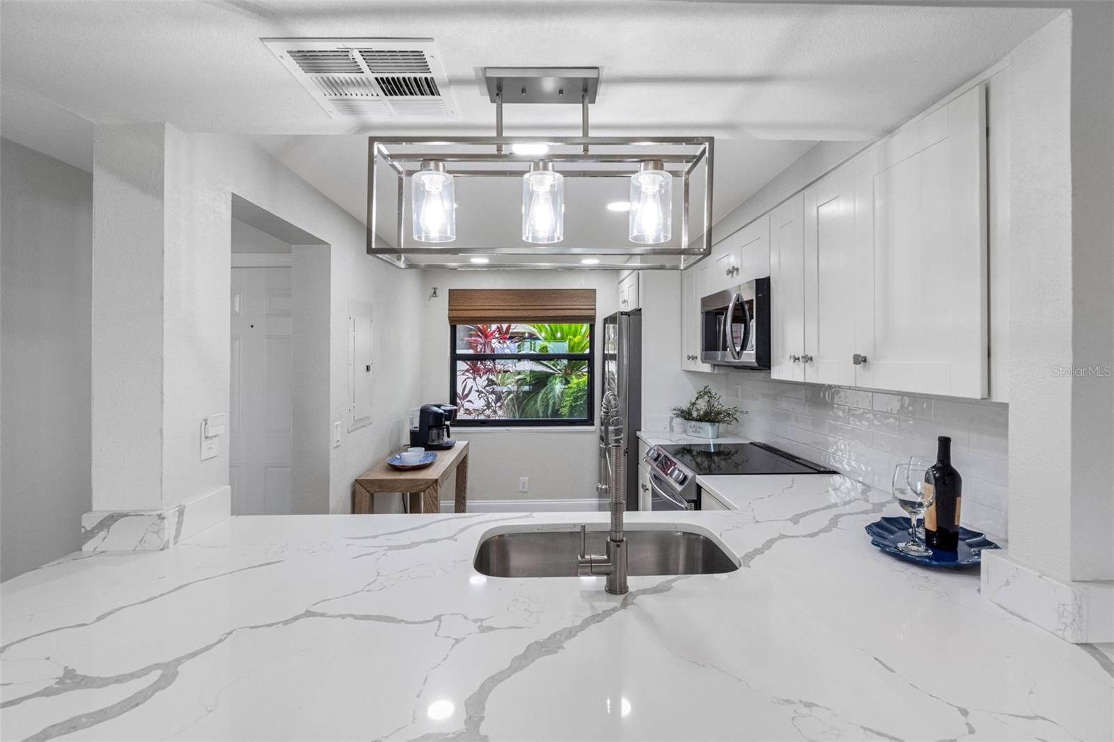 Image 14 of 78 For 6265 Sun Boulevard 115