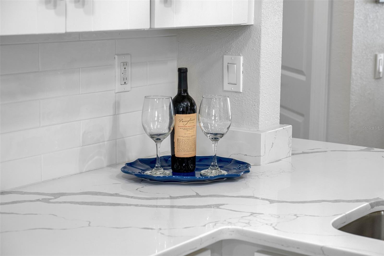 Image 16 of 78 For 6265 Sun Boulevard 115