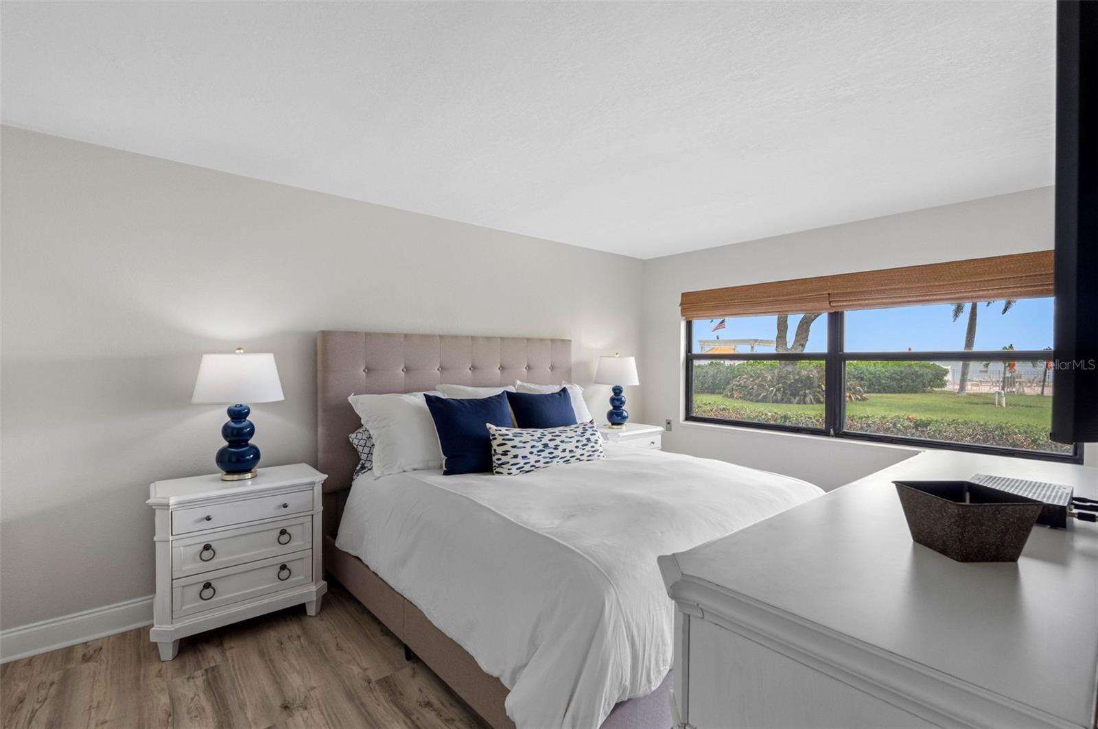 Image 28 of 78 For 6265 Sun Boulevard 115